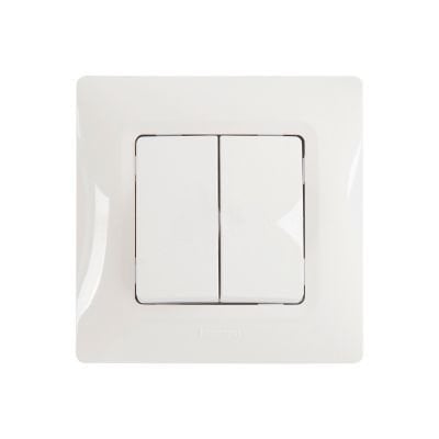 Legrand 767106 Salbei Beyaz Komütatör Anahtar